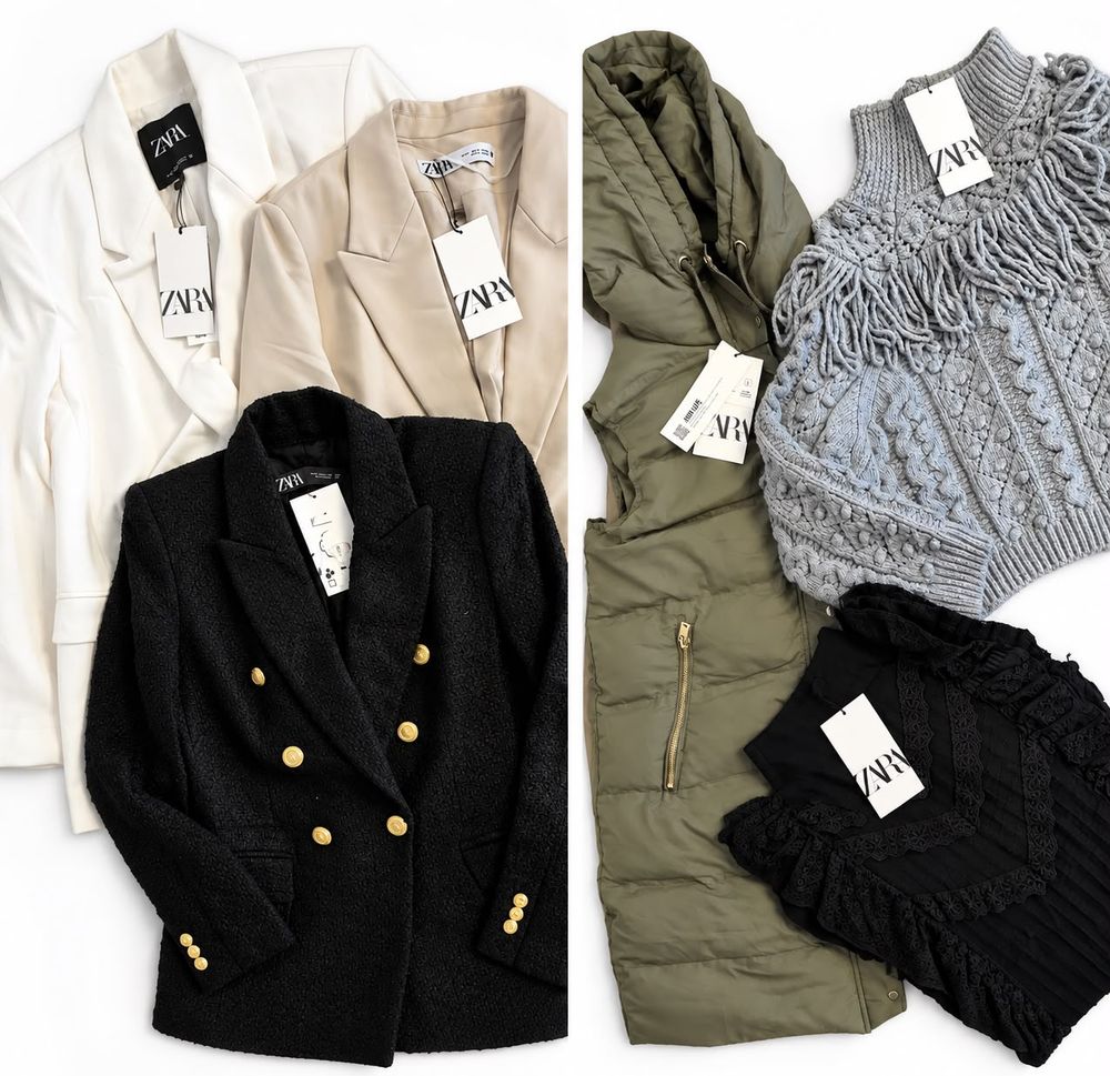 Saco de cuero y blazer negro con botones dorados
